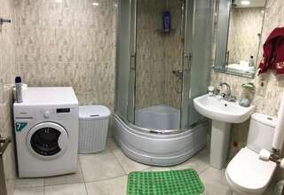 Гостевой дом Le Petit Тбилиси Двухместный номер с 1 кроватью и общей ванной комнатой-7