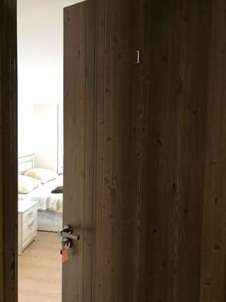 Гостевой дом Le Petit Тбилиси Двухместный номер с 1 кроватью и общей ванной комнатой-8